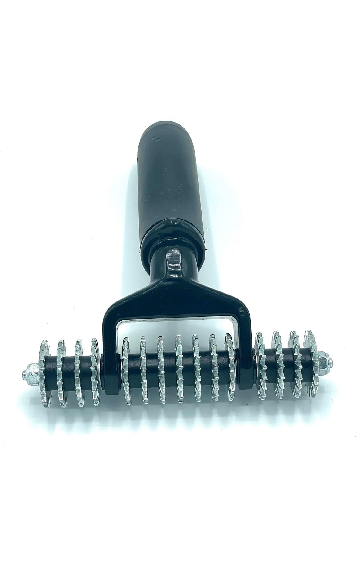 Star-wheel artificial grass seam roller for corners and edges