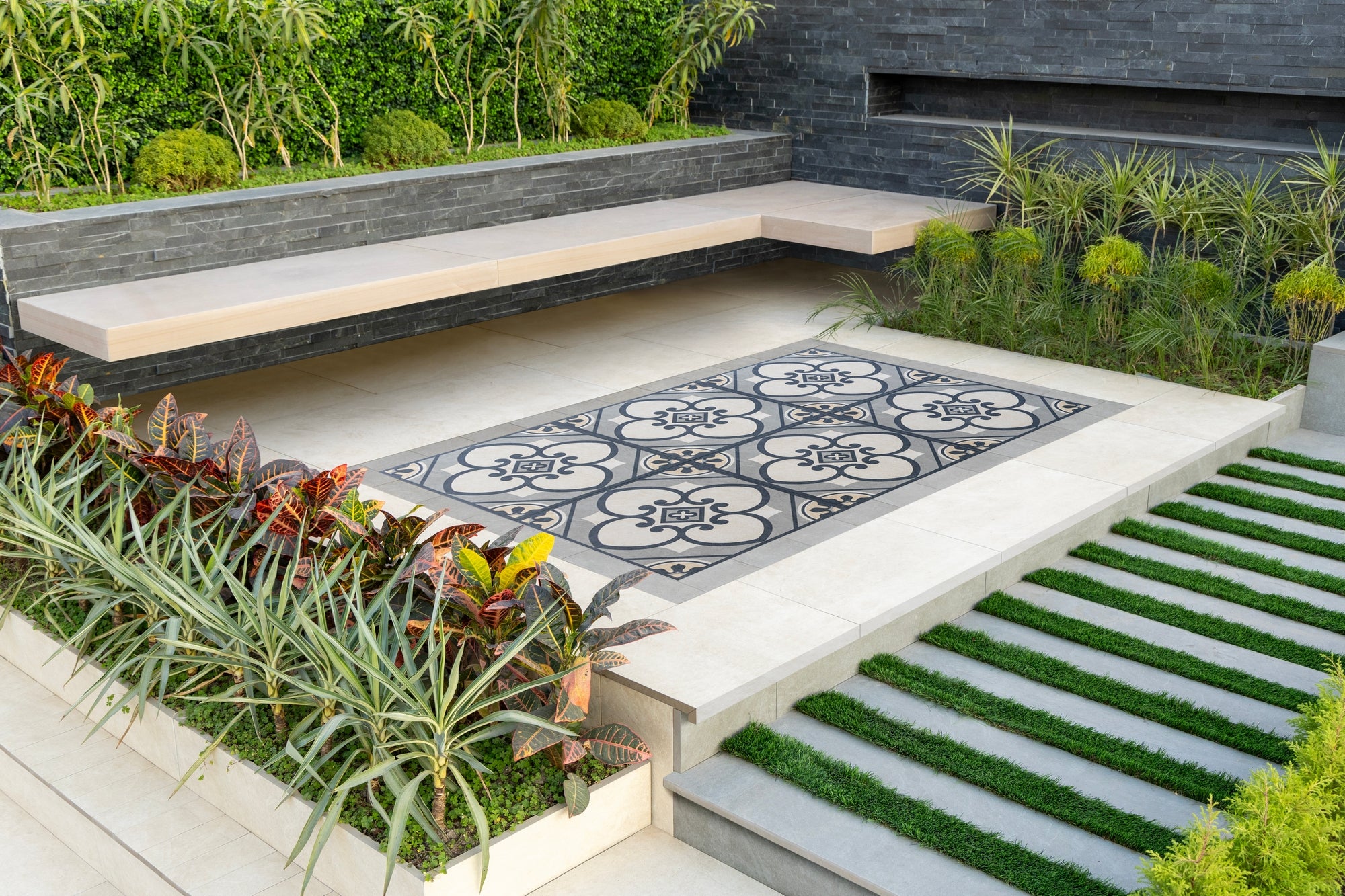 Leggro Porcelain Paving